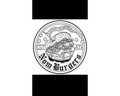 Nom Burgers (E. Cesar Chavez)