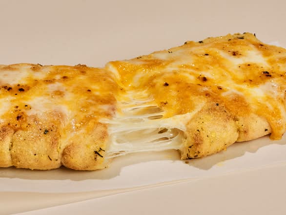 Cheesy Bread Relleno Queso