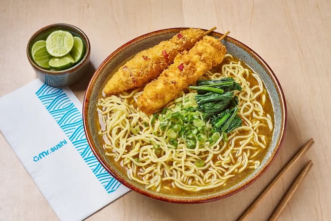 Sopa Ramen Curry - Pollo, Manzana y Espinaca en Caldo con Curry