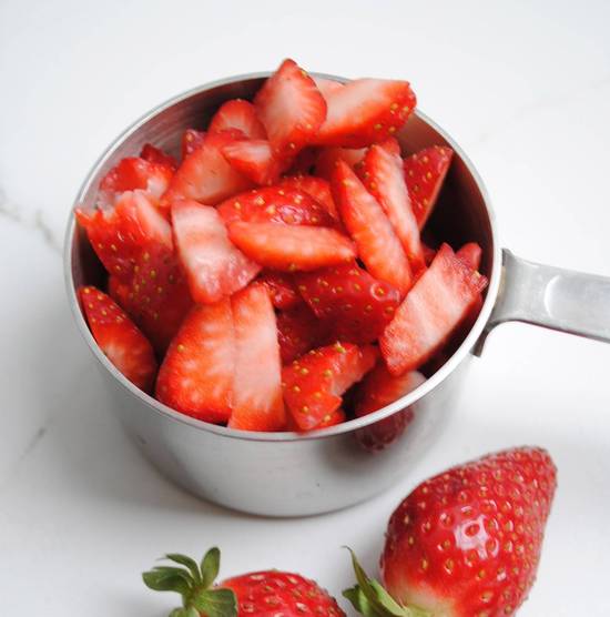 Chopped Strawberries (4oz)