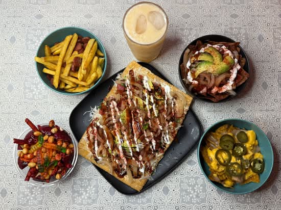 LAS PUERCAS NEZAUALCOYOTL