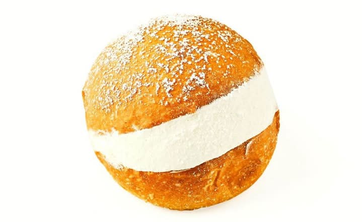 Italian Cream Bun 'Maritozzi'