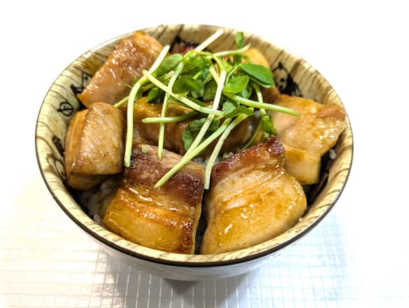 月はいつもそこにある tsukihaitsumosokoniaruの出前・宅配