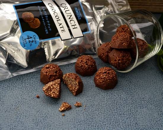 成城石井　ミルククランチチョコ～クーベルチュールチョコレート使用～　110g（個包装込）　J-984