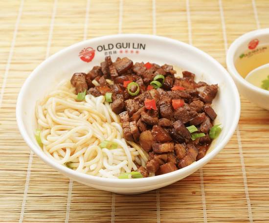 A4 卤肉干捞粉 / Braised Pork Dry Tossed Rice Noodles