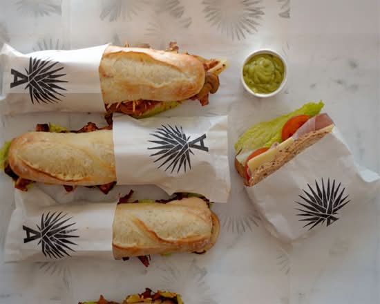 ALEJANDRO RESTAURANT (1481 Rue Atateken)