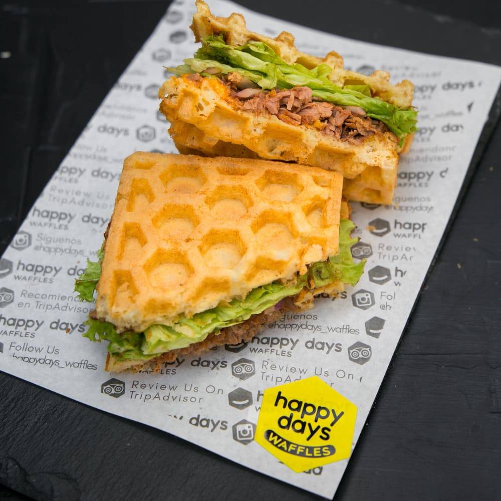 Mechada Waffle Sándwich