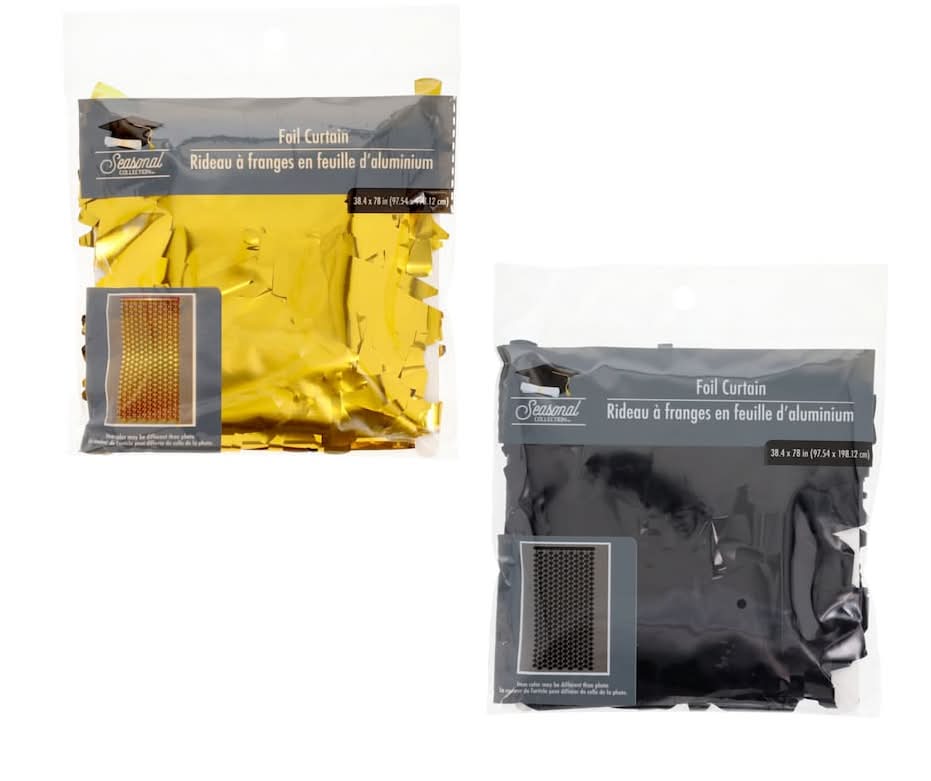 Seasonal Collection Graduation Hat-Shaped Foil Curtain, 1-ct Assorted.