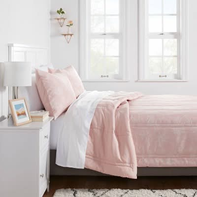room essentials twin comforter