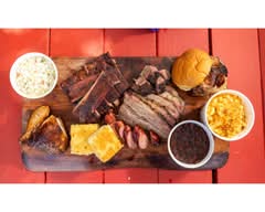 Mike's BBQ 101 (101900 Overseas Hwy)