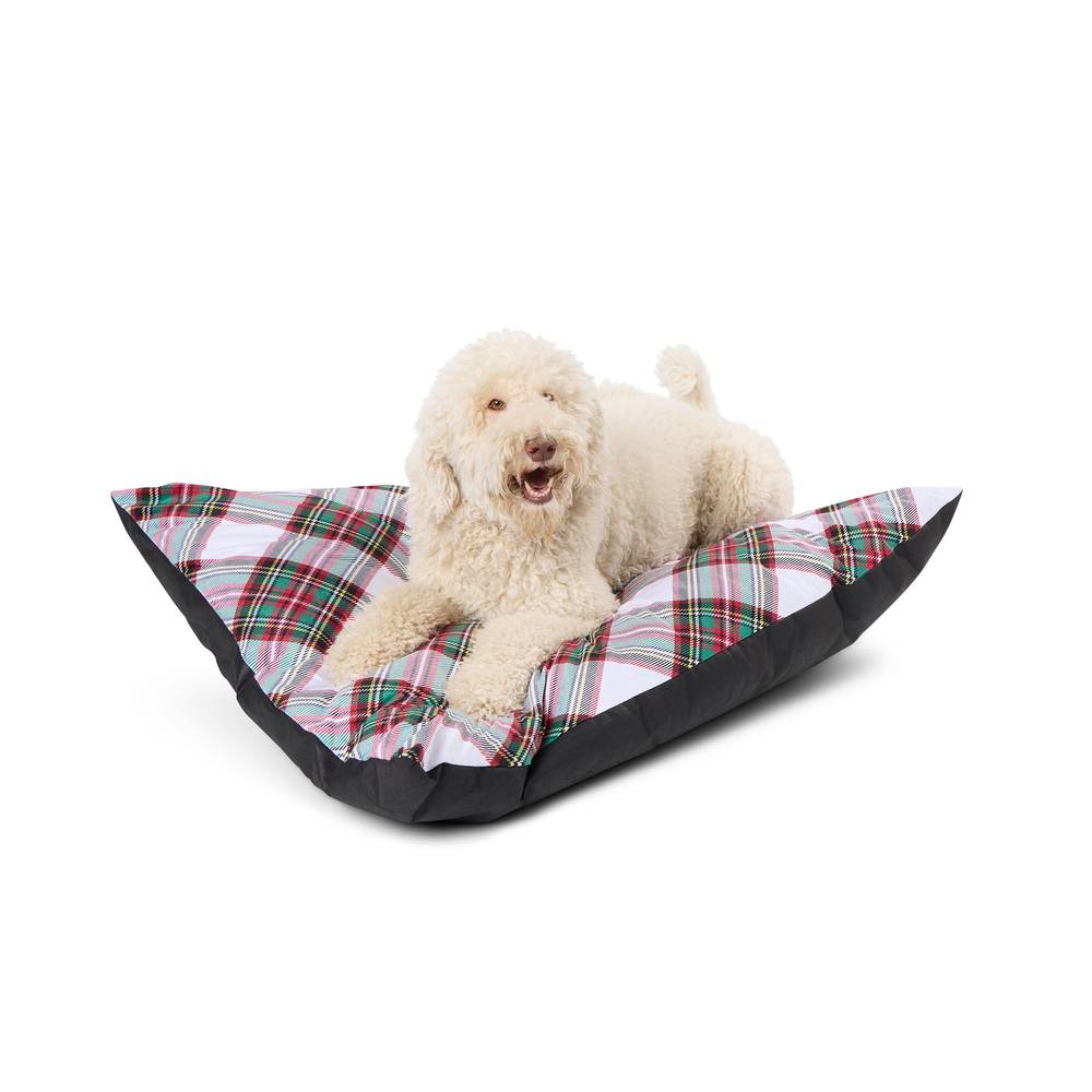 Merry & Bright Holiday Plaid Pillow Dog Bed