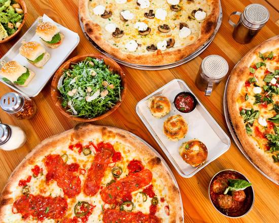 Raymond’s Pizzeria