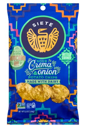 Siete Foods Potato Chips, Sour Crema & Onion (5.5 oz)