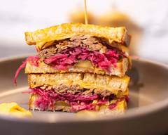 Knuckle Sandwiches (5423 2nd Ave)