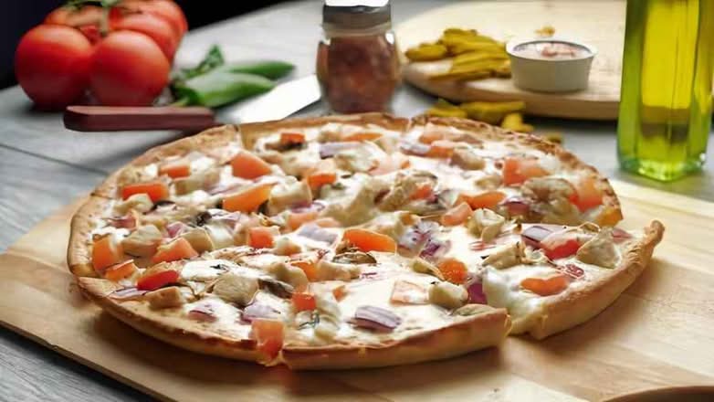 DD Creamy Garlic Chicken Pizza