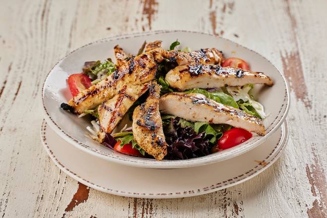 Ensalada con Pollo a la Parrilla