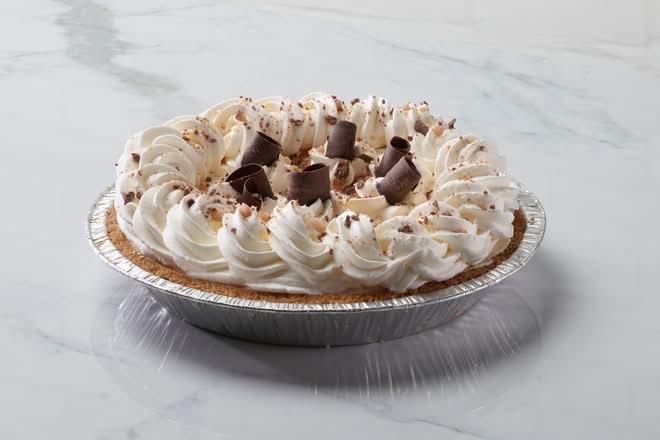 Heath® Crunch Cheesecake Pie