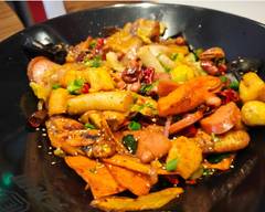 靓汤咁   老母鸡汤麻辣烫 —“煲足3小时”（味精鸡精不使用）