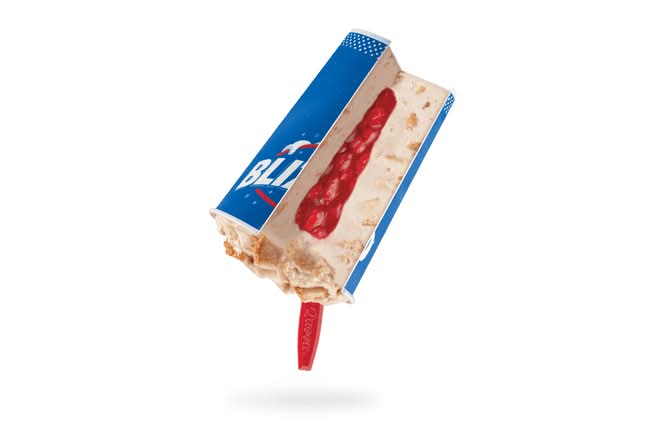 Royal New York Cheesecake BLIZZARD® Treat