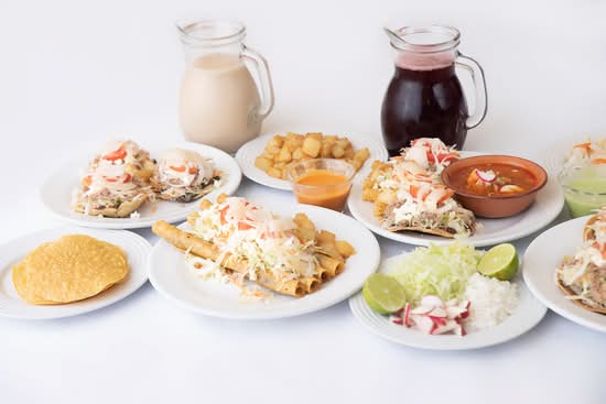 Antojitos Mexicanos "La Pequeña" Bustamante (Tampico)