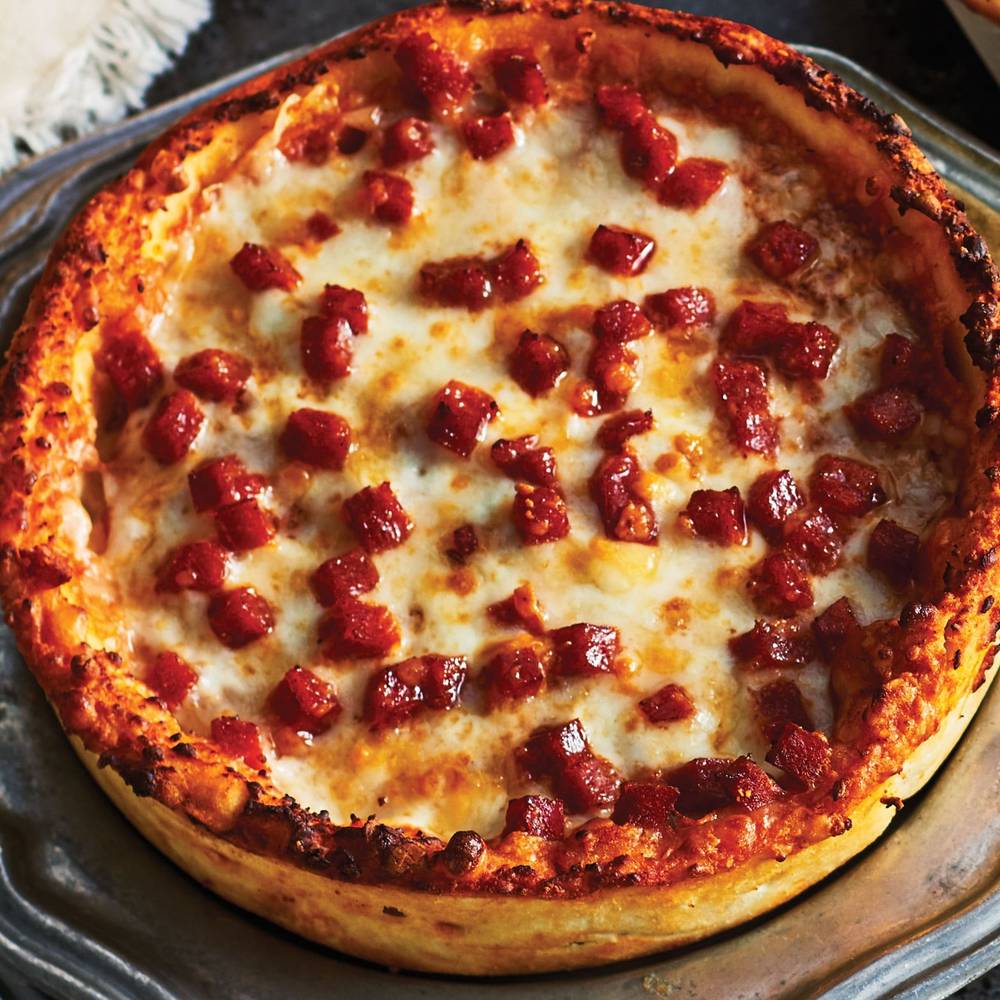 M&M Food Market · Deep Dish Pepperoni Pizza (160 g)