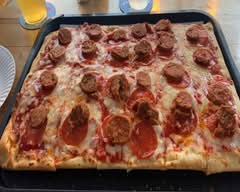 Revello's Pizza (MarketPlace)