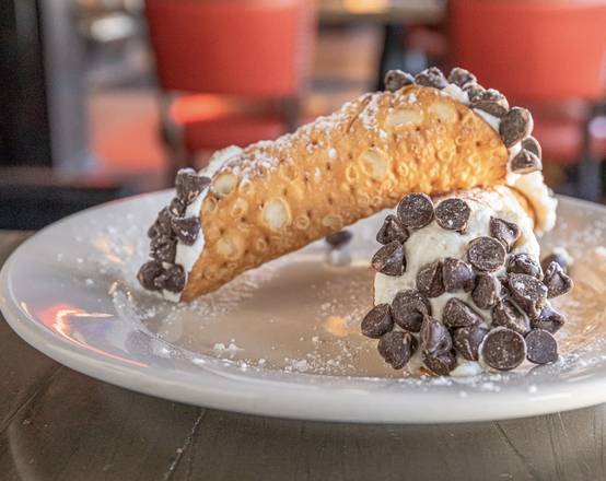 Cannoli w/ Chocolate Chips
