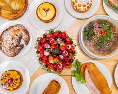 Oaks Avenue Patisserie & Fine Bakery