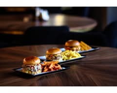 365 SmashBurger 