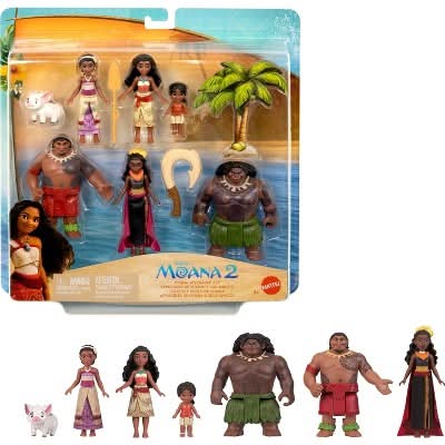 Disney Moana Adventure Set With Small Dolls & Accessories (6 ct)