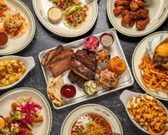 Willies BBQ (1950 Rue Claude-Gagné)
