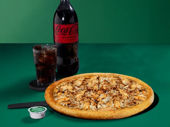 Semana de la Pizza Pollo BBQ Familiar + Bebida 1.5L
