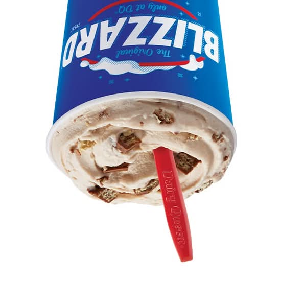 Blizzard®Treat hecho con KitKat® en trozos