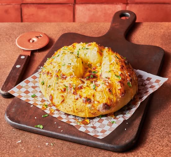 Garlic & Mozzarella Bombe