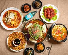 GG吉季韓國美食餐飲房 西華店