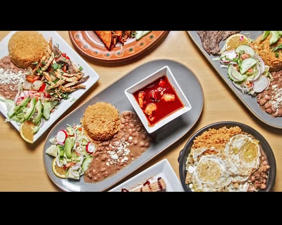 Mami's Cocina Mexican food