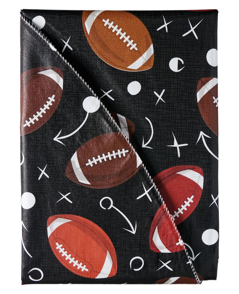 Kirkton House 70" Round Black AOP Vinyl Tablecloth