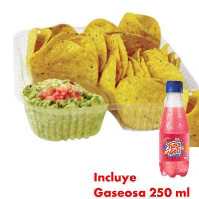 Nachos con guacamole