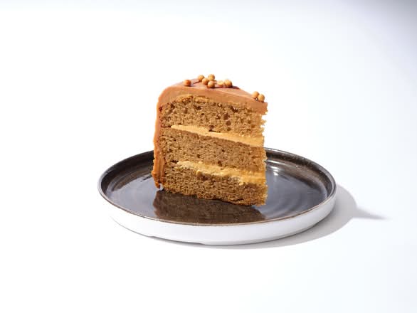 Salted Caramel drip cake