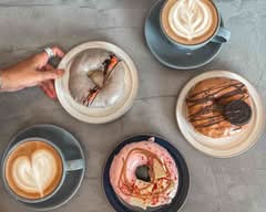 ダールフルットコーヒーロースターズ 小牧店