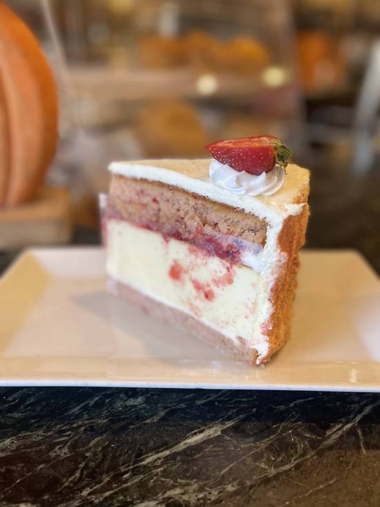 Strawberry Crunch Cheesecake