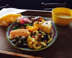 色鮮やかなヘルシー弁当　polica_delica