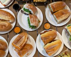 Bella Bianca (Ryders) - 218 Ryders Ln