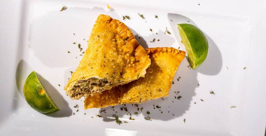 Pastelillo pollo & queso crema