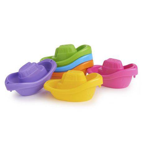 Munchkin Little Boat Trains Bath Toys (six boats float and link together to create a little boat train)