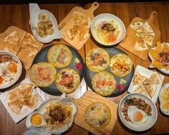 鉄板焼きとり＆創作タコス　おっつ～。