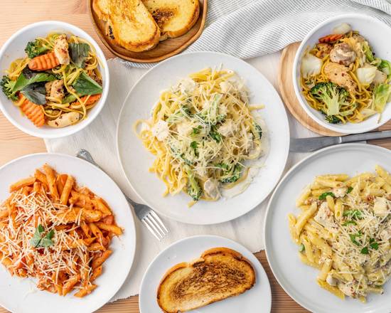 Matteo's Italian Restaurant (5182 West Charleston Boulevard,)