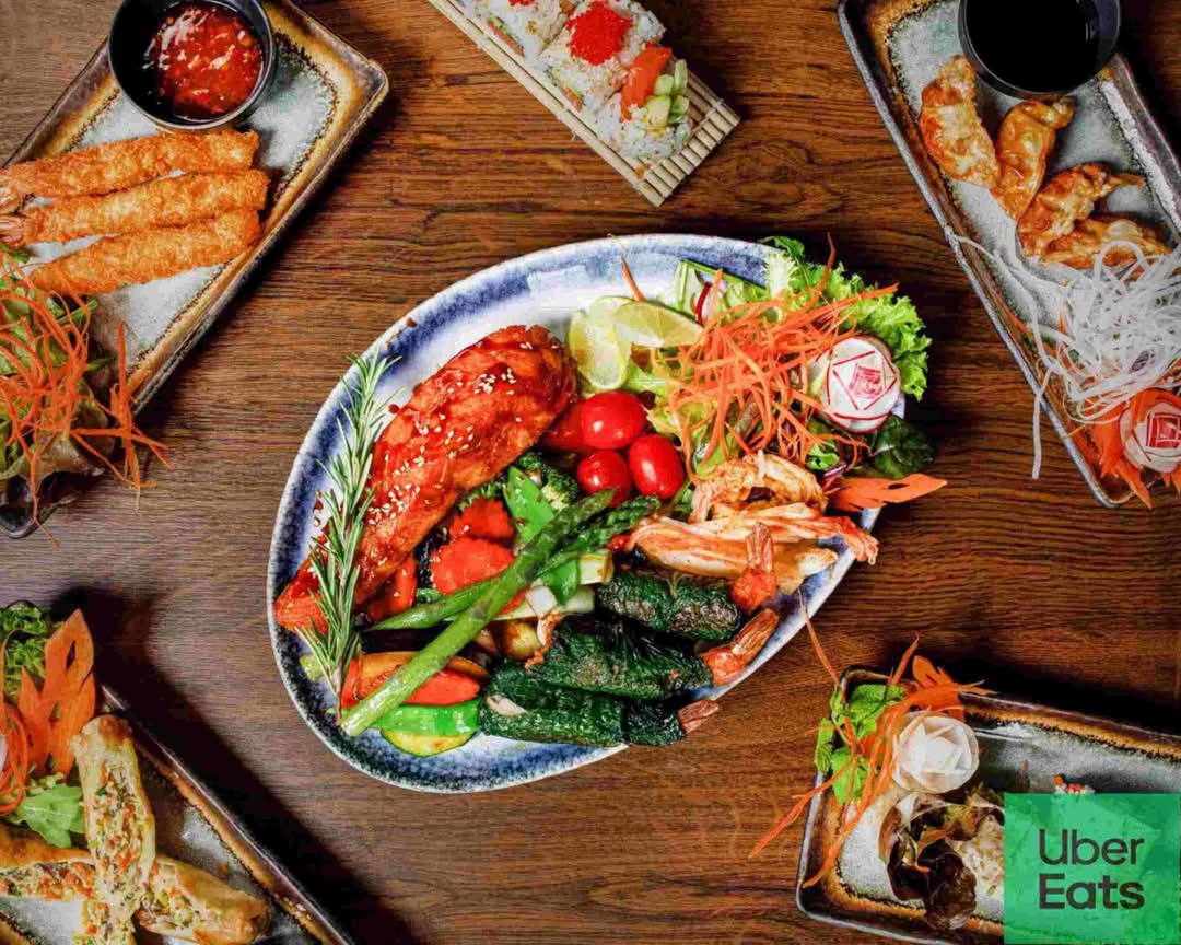 Lieferungen von Compasia (Bonsai) Sushibar & Restaurant  | Speisekarte  &amp; Preise | Dresden | Uber Eats