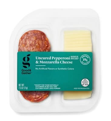 Uncured Pepperoni and Mozzarella Cheese Snacker 2.5oz - Good & Gather™