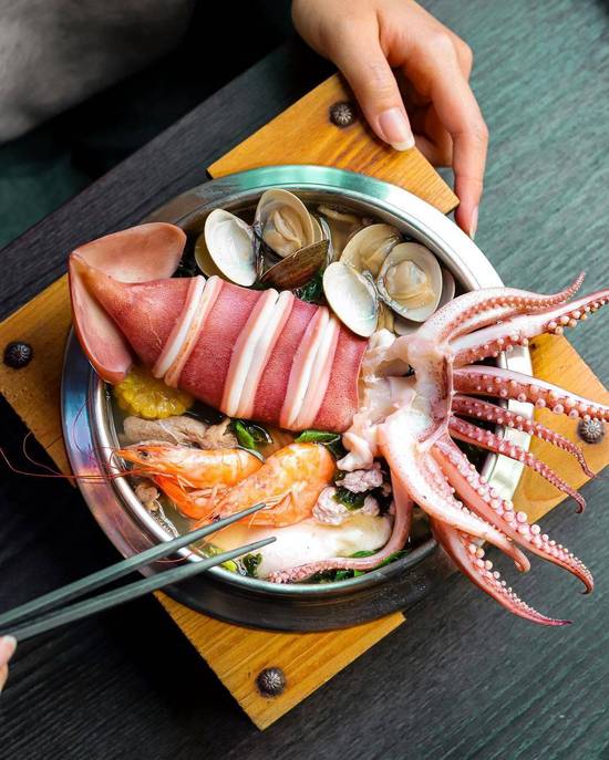 霸王魷魚原味海鮮鍋燒